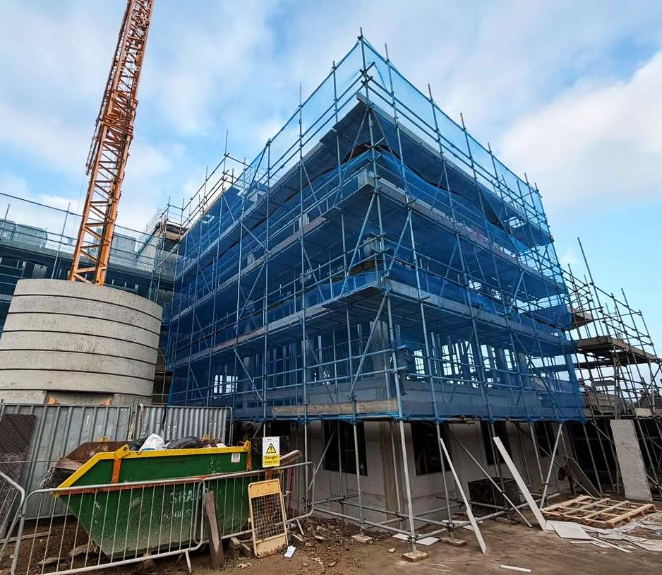 EN Scaffolding Ltd at work